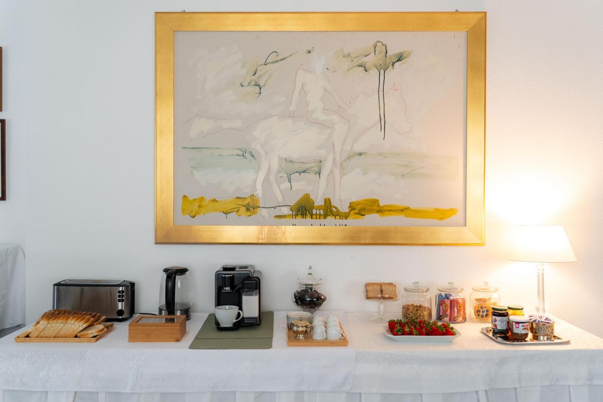 Casa Di Anna Apartment เปซาโร ภายนอก รูปภาพ