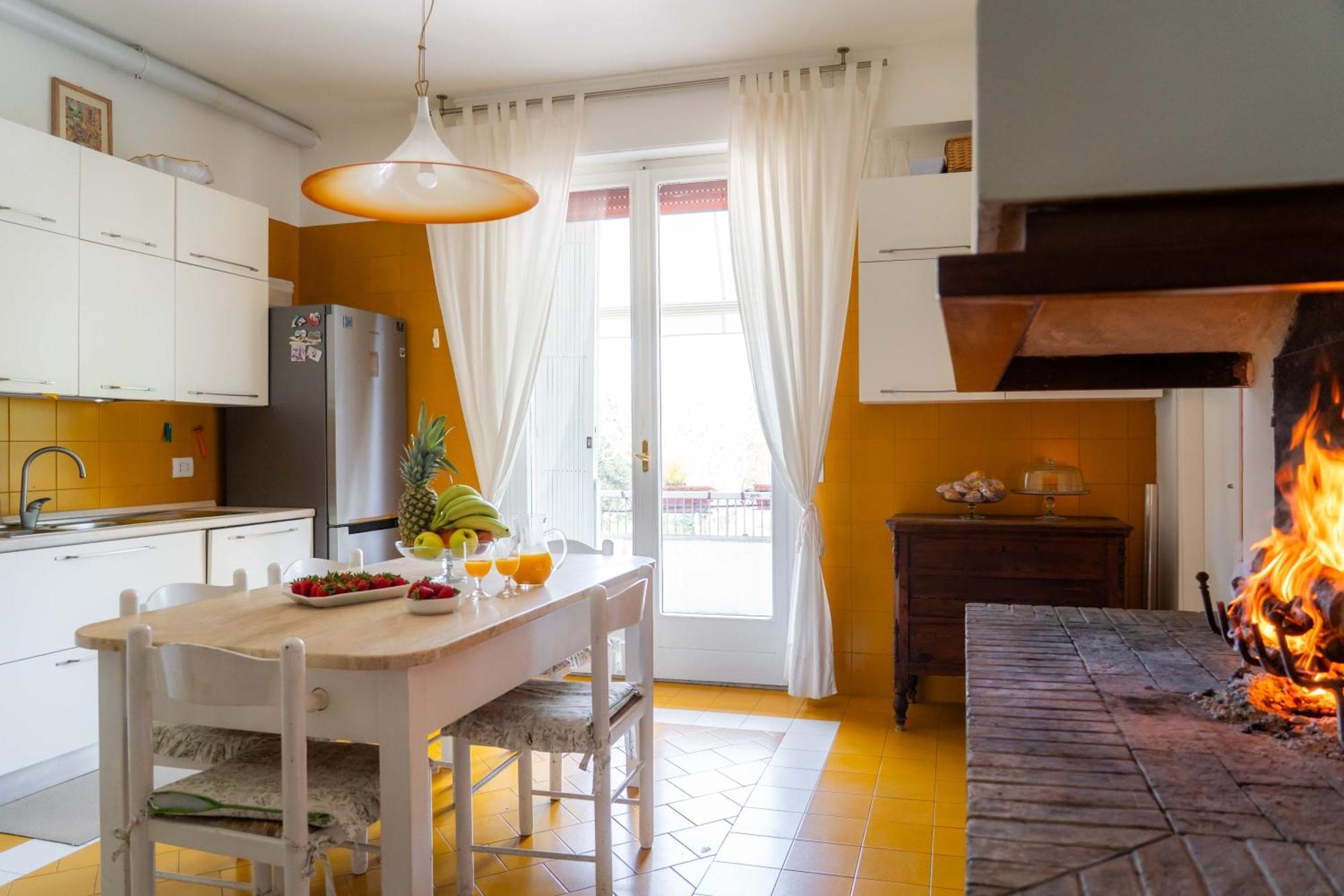 Casa Di Anna Apartment เปซาโร ภายนอก รูปภาพ